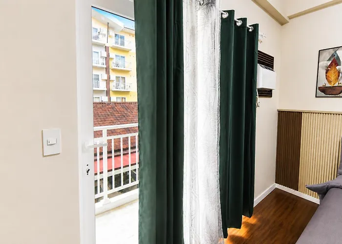 Aparthotel Modern With Free Pool, Gym, Wi-fi & Netflix